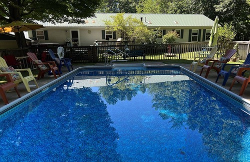 Otego Maison | Beaver Bungalow In-ground pool, hot tub, private pond, quiet country setting