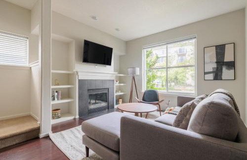 Beaverton Appartement | Beaverton 2br w parking nr trails groceries PDX-1