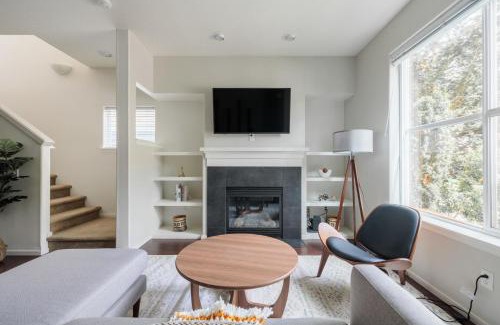 Beaverton Appartement | Beaverton 2br w parking nr trails groceries PDX-1