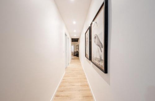 El Baix Guinardo Appartement | BeBarceloner Eixample Apartments- 4 bedrooms