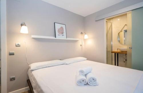 Porta Appartement | BeBarceloner Sant Andreu Apartments - 1 bedroom with terrace
