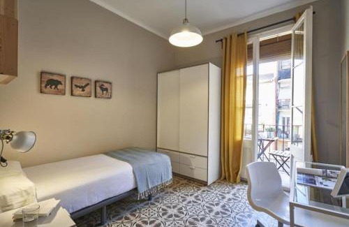 Sants-Badal Appartement | BeBarceloner Sants Apartments- 3 bedroom