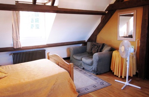 Chateauneuf-la-Foret Lit Et Petit-Déjeuner | Chambre d'hôtes France Limousin avec piscine