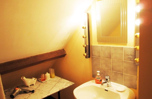 Chateauneuf-la-Foret Lit Et Petit-Déjeuner | Chambre d'hôtes France Limousin avec piscine