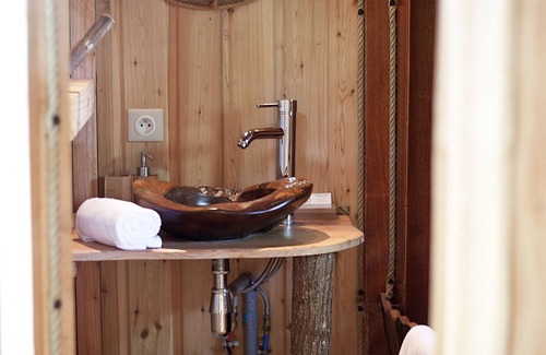 La Chapelle-aux-Naux Maison | Cabane du pêcheur : cabane dans les arbres de charme avec SPA en bords de Loire