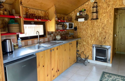 Chalautre-la-Grande Maison | Chambres d'hôtes pour 2- 7 personnes.
