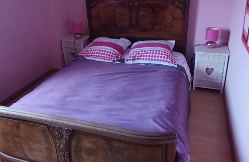 Gilhoc-sur-Ormeze Lit Et Petit-Déjeuner | Bed and breakfast La Rouveure