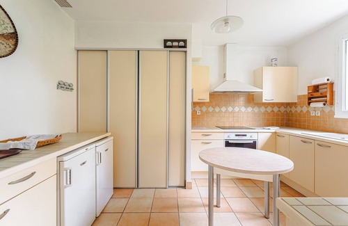 La Bree-les-Bains Lit Et Petit-Déjeuner | Chambre d'hôtes 'Grillon' avec terrasse partagée, jardin partagé et Wi-Fi