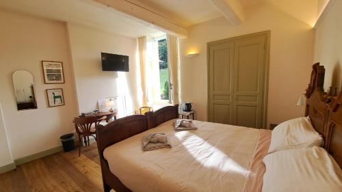 Madonna del Sasso Lit Et Petit-Déjeuner | Bed and Breakfast Via Rinaldi