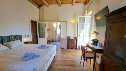 Madonna del Sasso Lit Et Petit-Déjeuner | Bed and Breakfast Via Rinaldi