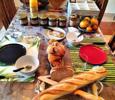 Gluiras Lit Et Petit-Déjeuner | Chambre d'hôtes ∙ 4 personnes