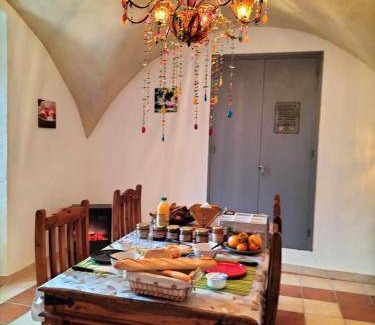 Gluiras Lit Et Petit-Déjeuner | Chambre d'hôtes ∙ 4 personnes