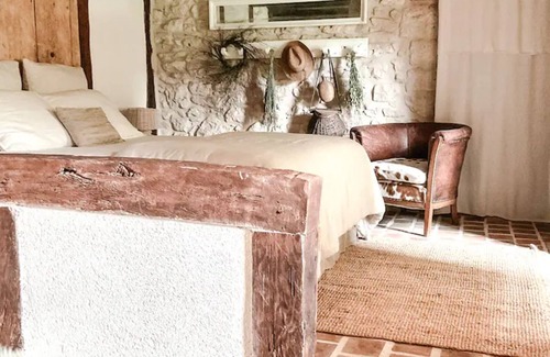 Tourtoirac Lit Et Petit-Déjeuner | Chambre d'hôtes le Caribou, Domaine de Pragelier, avec piscine partagée