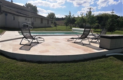 Monclar Cottage | GITES 3*** proche PERIGORD au coeur de la nature piscine chauffée mini ferme