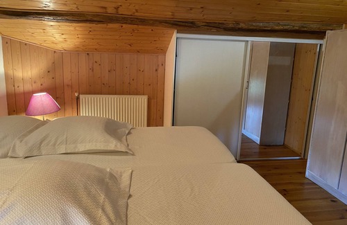 Seissan Lit Et Petit-Déjeuner | Chambre chez l'habitant dans maison gasconne restaurée à 2 km des commerces .