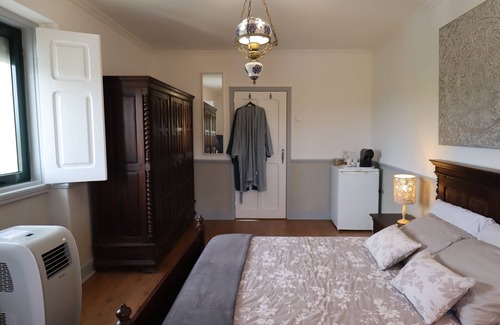 Tabua Lit Et Petit-Déjeuner | Bed and breakfast in Tabua – Traditional Portuguese Farmhouse