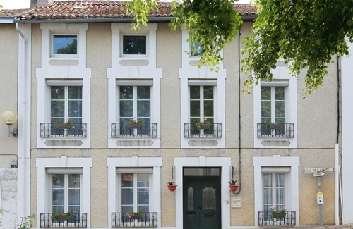 Latille Maison | Chambres d'hôtes La Loge des Fées Ch. Lorelei