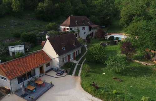 Espagnac-Sainte-Eulalie Lit Et Petit-Déjeuner | Bed and breakfast near Figeac Célé valley (Espagnac Ste Eulalie)