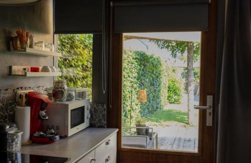 Municipality of Assen Lit Et Petit-Déjeuner | Bed & Breakfast 28 Appartement met Privé Tuin