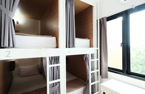 Lak Si Hôtel | Bed in 6-bed Female Dorm Shared Bathroom With a Shared Social Area