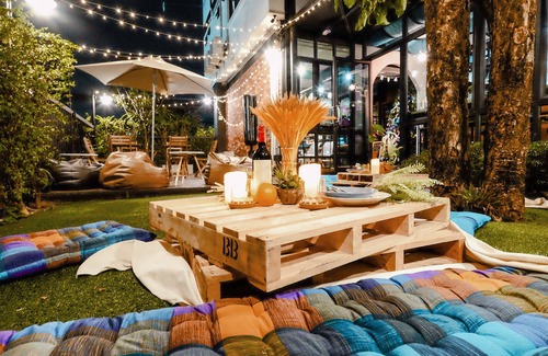 Lak Si Hôtel | Bed in 8-bed Mixed Cabin Dorm With a Shared Kitchen and a Social Area