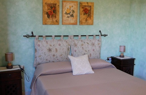 Bacu Abis Maison | B&B Del Viale / salle de bains privative, idéal pour 2/3 personnes.
