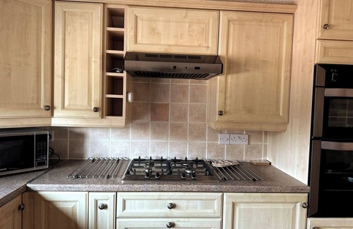 Dunstable Appartement | Bedfordshire Haven: 3-bedroom with Garden