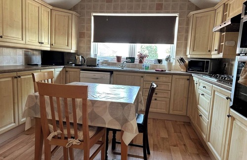 Dunstable Appartement | Bedfordshire Haven: 3-bedroom with Garden