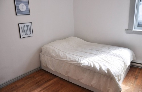 Quartier des Spectacles Appartement | Bedroom to rent in Montreal
