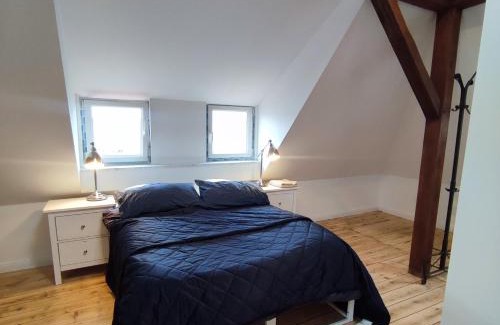 Borsdorf Maison | Bedroom with free parking