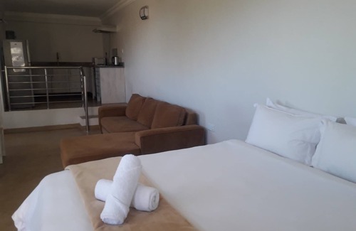 Nyanga Lit Et Petit-Déjeuner | Bedsitter Bed & Breakfast in Nyanga near popular Attractions
