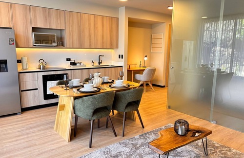 Santa Ana Station Balnéaire | BEE Suites San José - Santa Ana