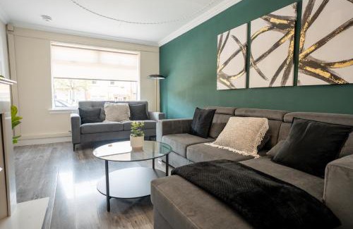Hamilton Maison | Beechwood House