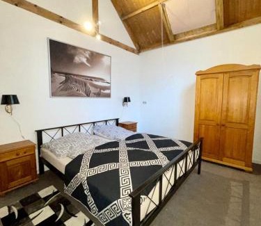 Arcen Maison | BeejMig