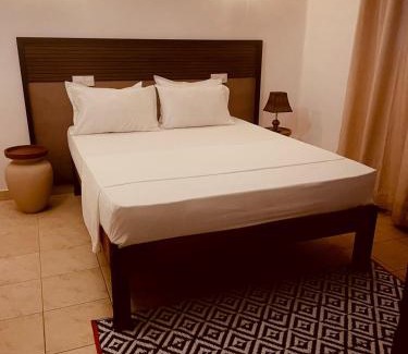 Seeduwa - Katunayake Lit Et Petit-Déjeuner | Bees Airport Hotel