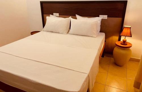 Seeduwa - Katunayake Lit Et Petit-Déjeuner | Bees Airport Hotel
