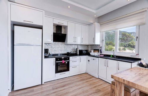 Karaoz Appartement | Begonvilla Homes - Breathtaking Views Modern Apartment