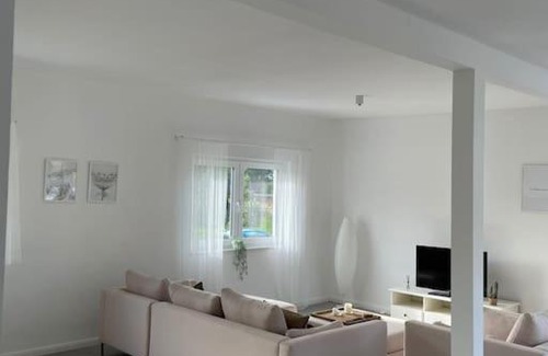 Adelheidsdorf Maison | Behagliches Haus mit Terrasse und vielem mehr