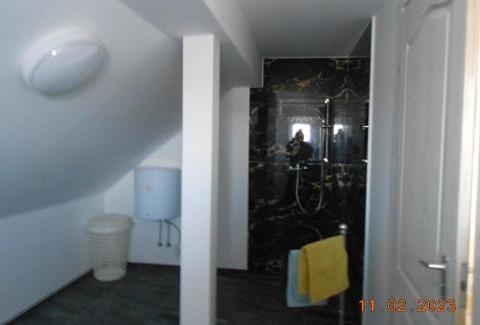 Enying Appartement | Bei Hanna