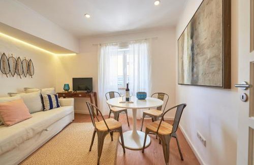 Belem Appartement | Belém Light Filled Apartment, By TimeCooler