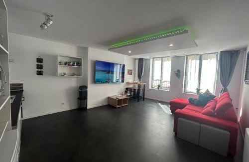 Sedan Appartement | Bel appart stylé avec jacuzzi