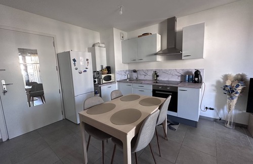Le Ban-Saint-Martin Appartement | Bel appartement entier à 5mn de Metz