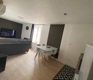 Lamballe Appartement | Bel Appartement 1er étage t2 4 pers avec cour les cocons de Madenn