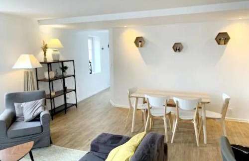 Paroisse Le Finage Appartement | Bel Appartement Climatisé au cœur du village