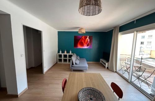 La Conception Appartement | Bel appartement climatisé avec balcon en centre-ville
