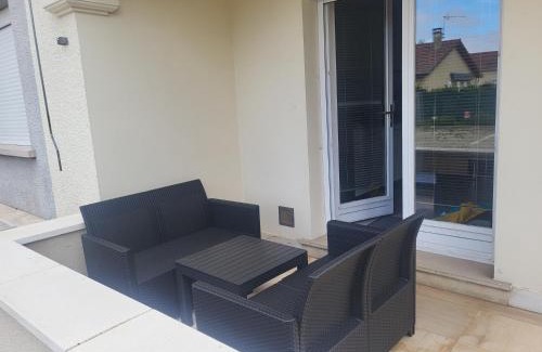 Chassieu Appartement | Bel appartement en RDC avec parking