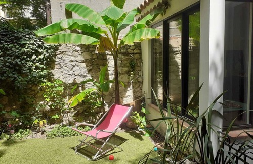 Perier Maison | Bel Appartement en ville avec grand jardin privé et très bien situé