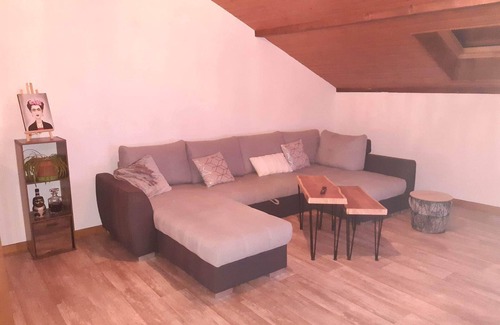 Saint-Avre Appartement | Bel appartement spacieux propre proche de tout.