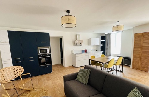 Cadereau Appartement | Bel Appartement T2 Rénové Centre-ville