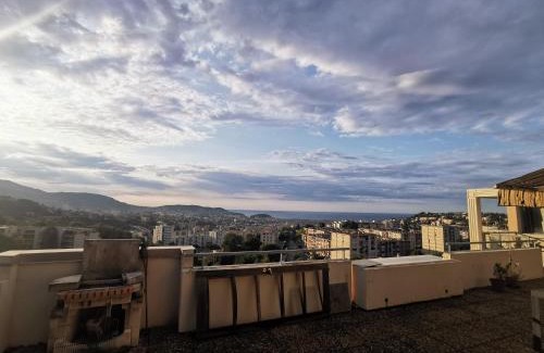 Le Ray Appartement | Bel appartement T3 au calme avec vue sur Nice